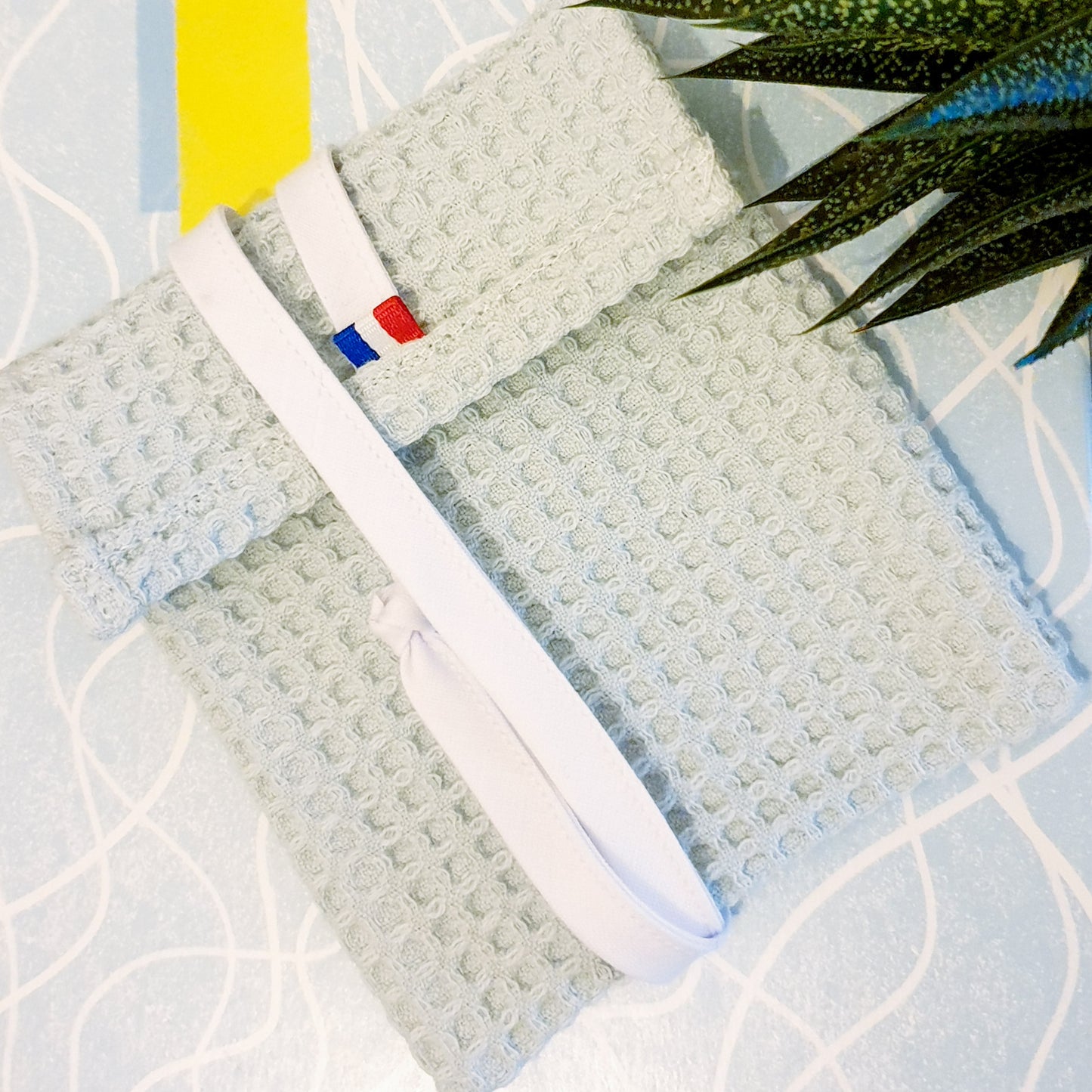 Zero waste soap pouch