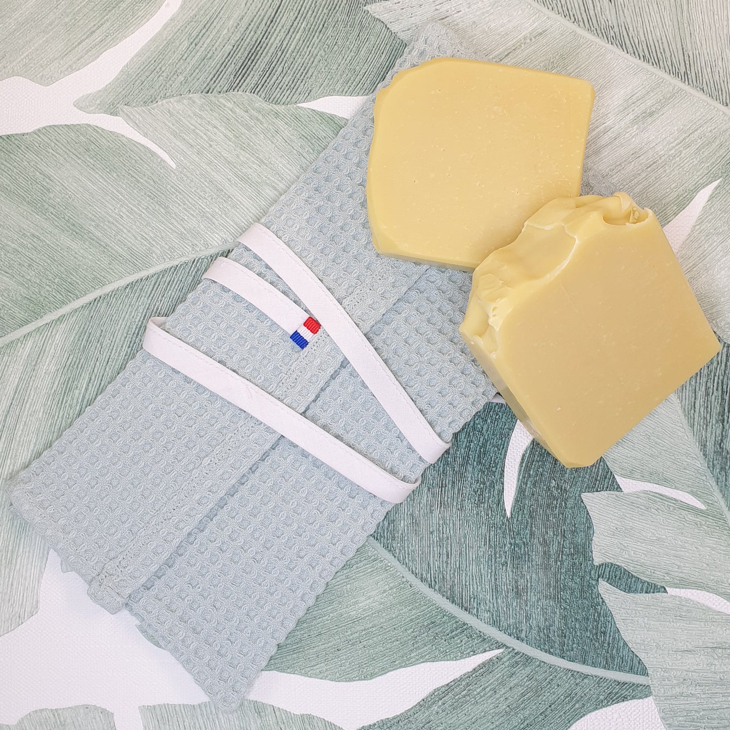 Zero waste soap pouch