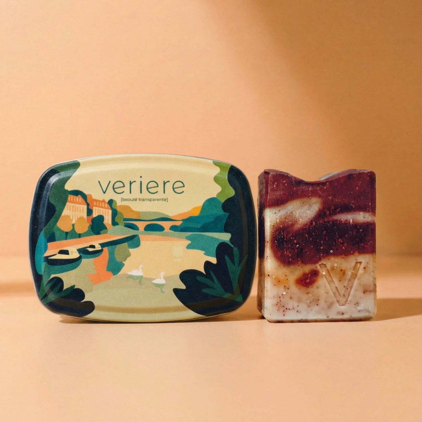 Boîte à savon et son savon local